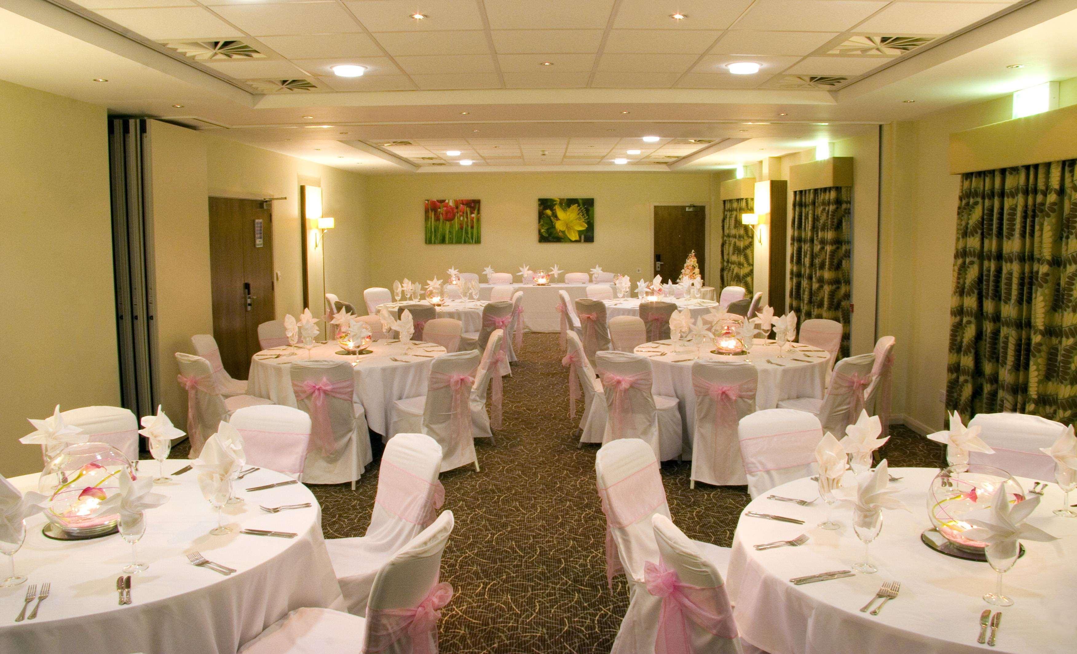 Hilton Garden Inn Luton North Einrichtungen foto